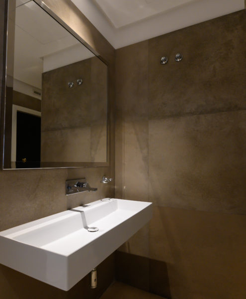 BATHROOM IN THE CONFERENCE ROOMS HOTEL ORIENTE